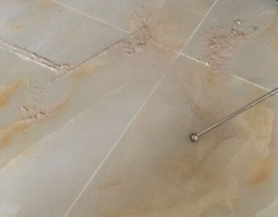 常熟瓷砖空鼓维修公司分享粘合剂选择不当在瓷砖铺贴过程中可能导致以下问题